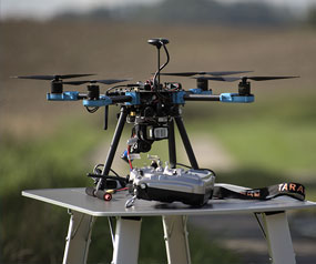 Unterwasser- und Weltraumnetzwerktechnologie-Projekte